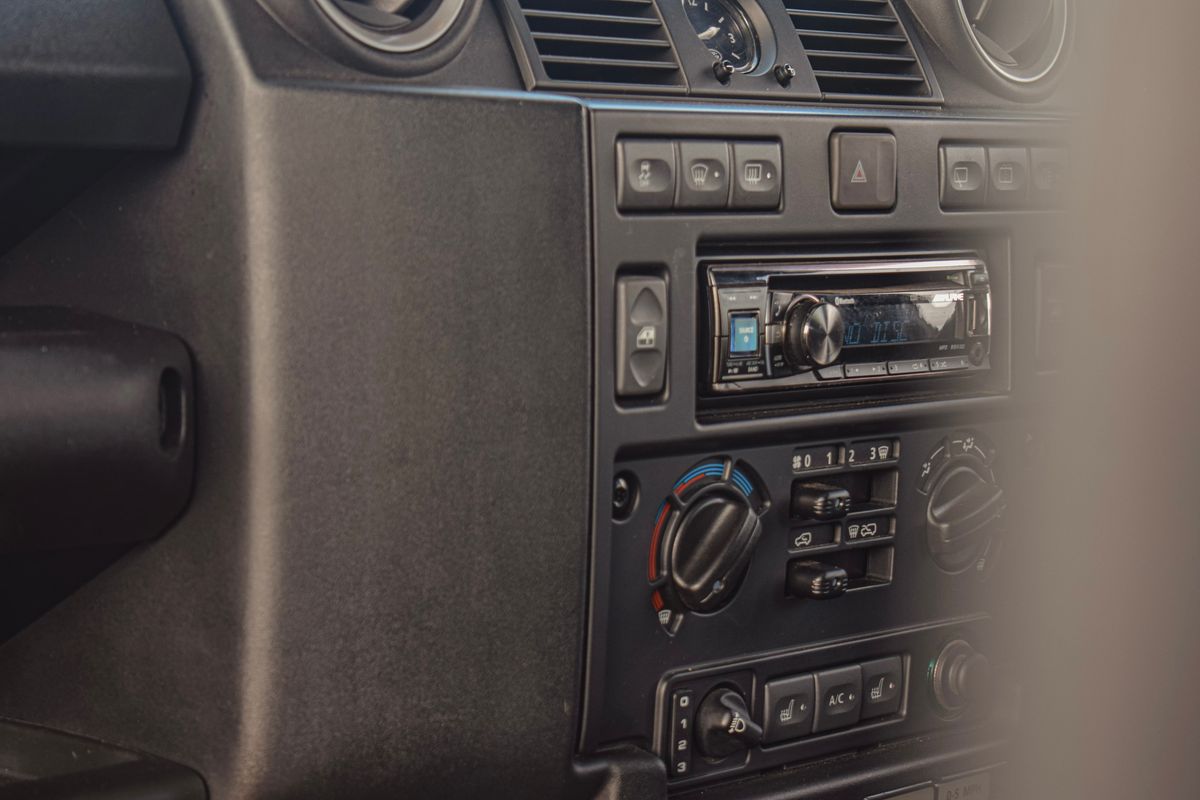 2014 Landrover Defender 110 XS TD D/C