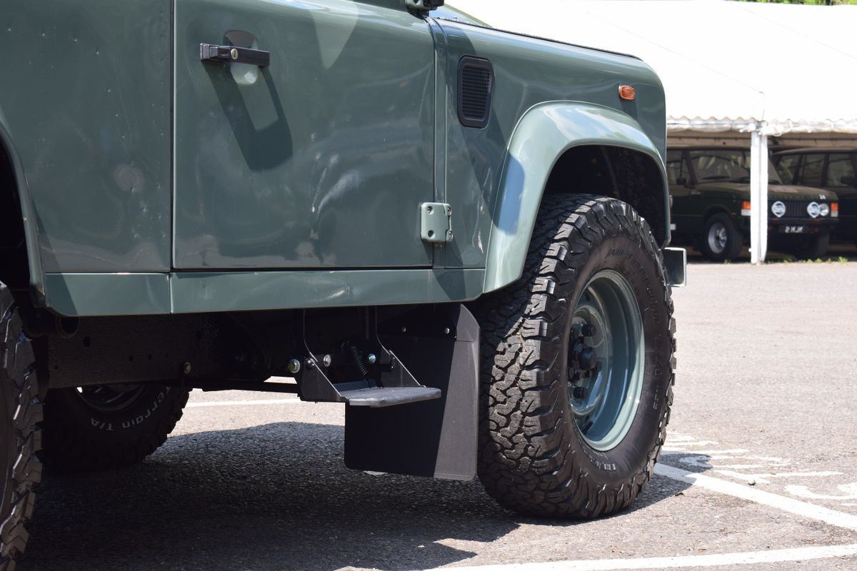 2004 Land Rover Defender 90 Soft Top