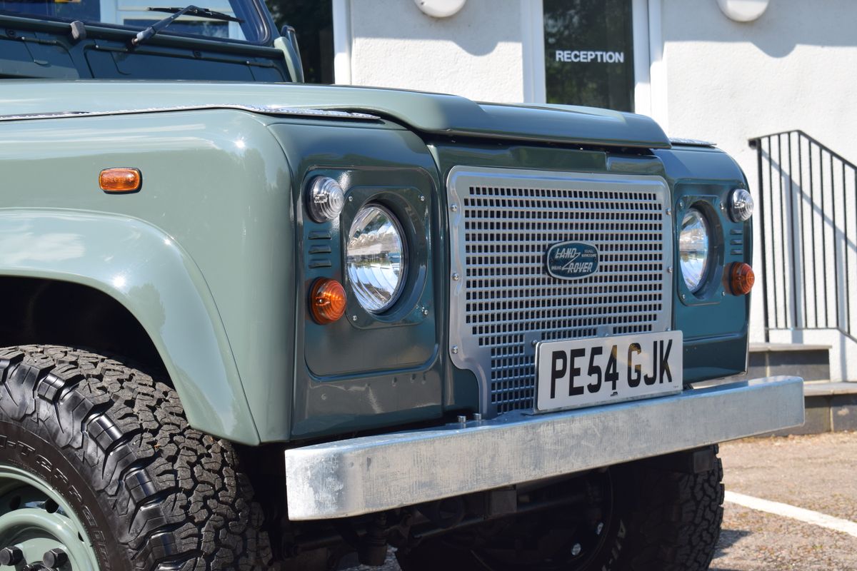 2004 Land Rover Defender 90 Soft Top