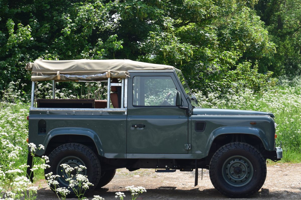 2004 Land Rover Defender 90 Soft Top