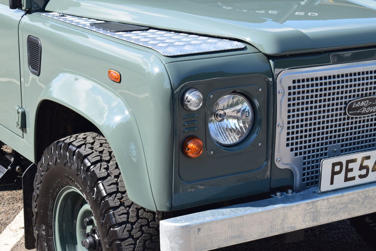 2004 Land Rover Defender 90 Soft Top
