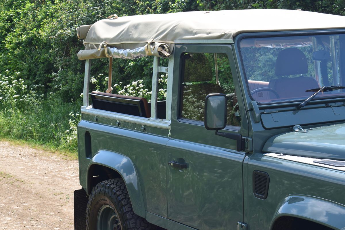 2004 Land Rover Defender 90 Soft Top
