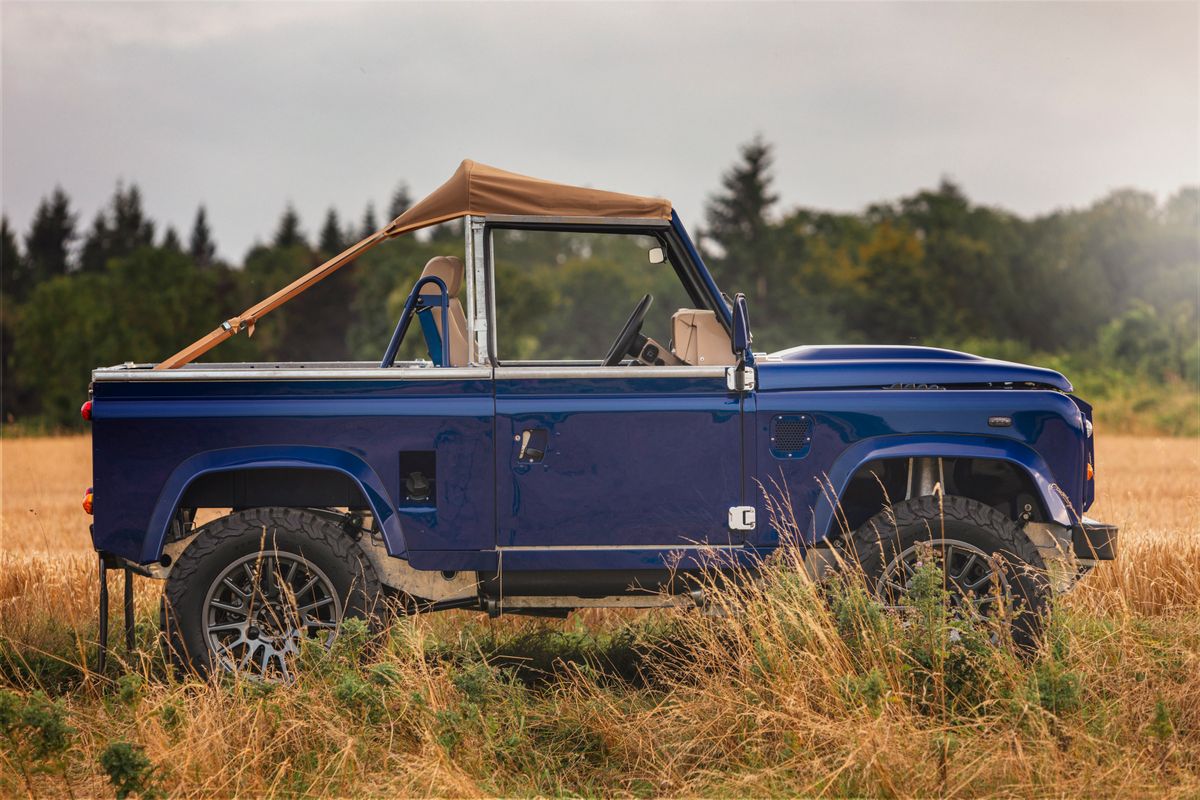 1989 Land Rover Defender 90 Bikini
