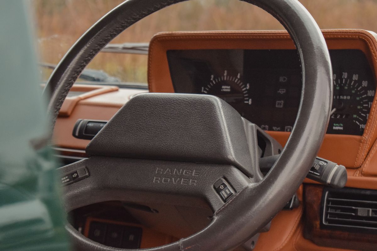 1983 Range Rover Classic, fully restored and ULEZ exempt.