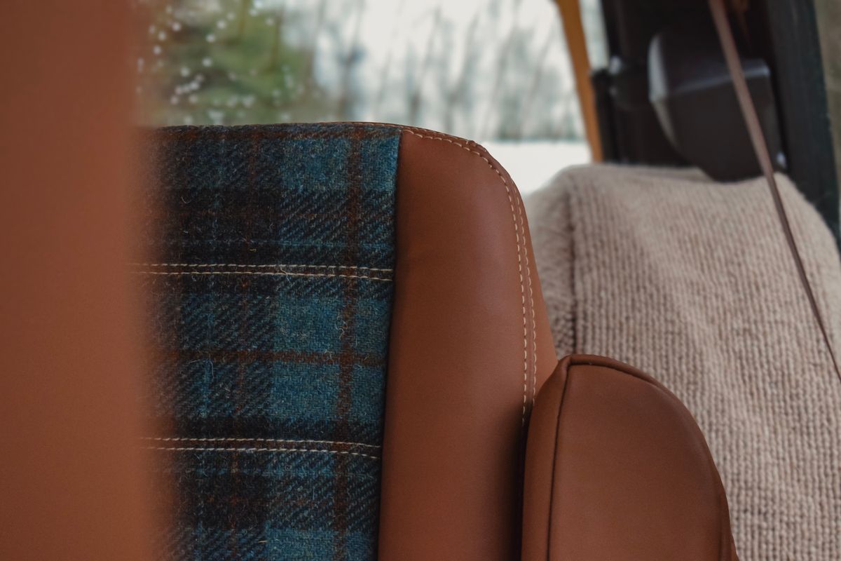 1983 Range Rover Classic, fully restored and ULEZ exempt.