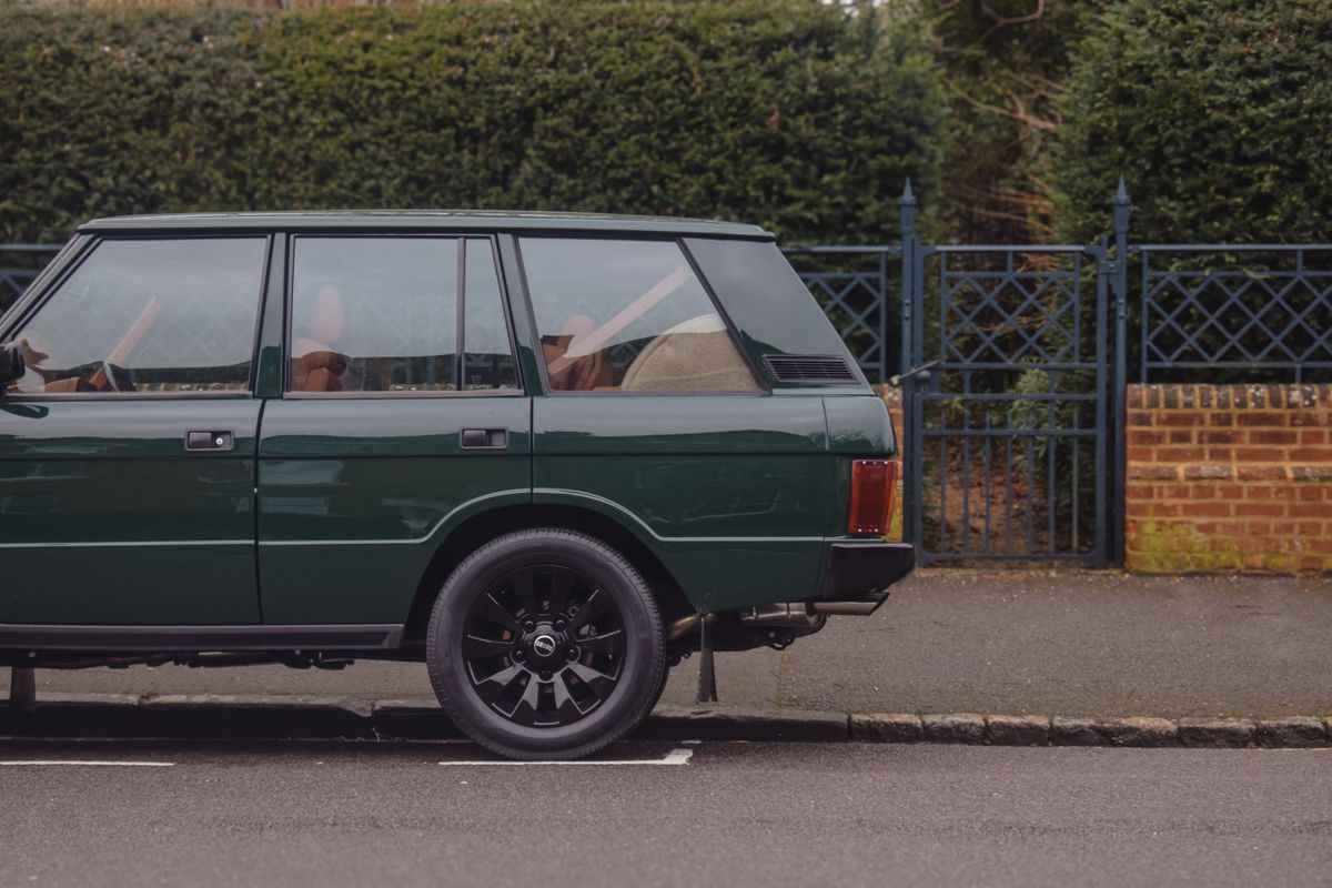 1983 Range Rover Classic, fully restored and ULEZ exempt.